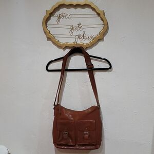 Spikes & Sparrow Genuine Leather Messenger Bag in Brown